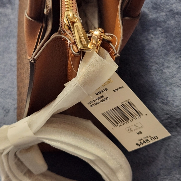 MICHAEL KORS, Mercer Messenger Purse, NEW - Picture 8 of 16